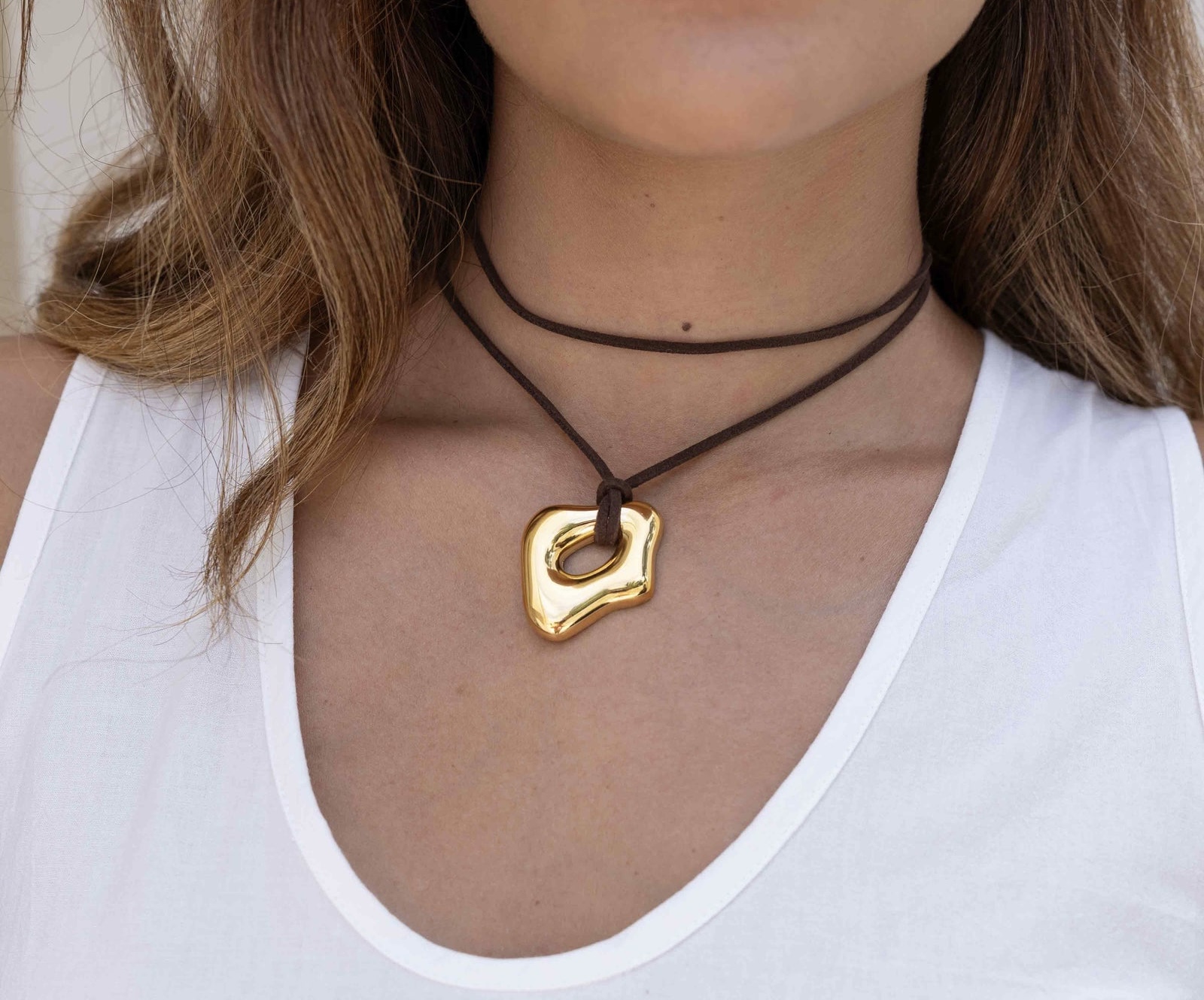 Sculptural Pendant Necklace - Image 5