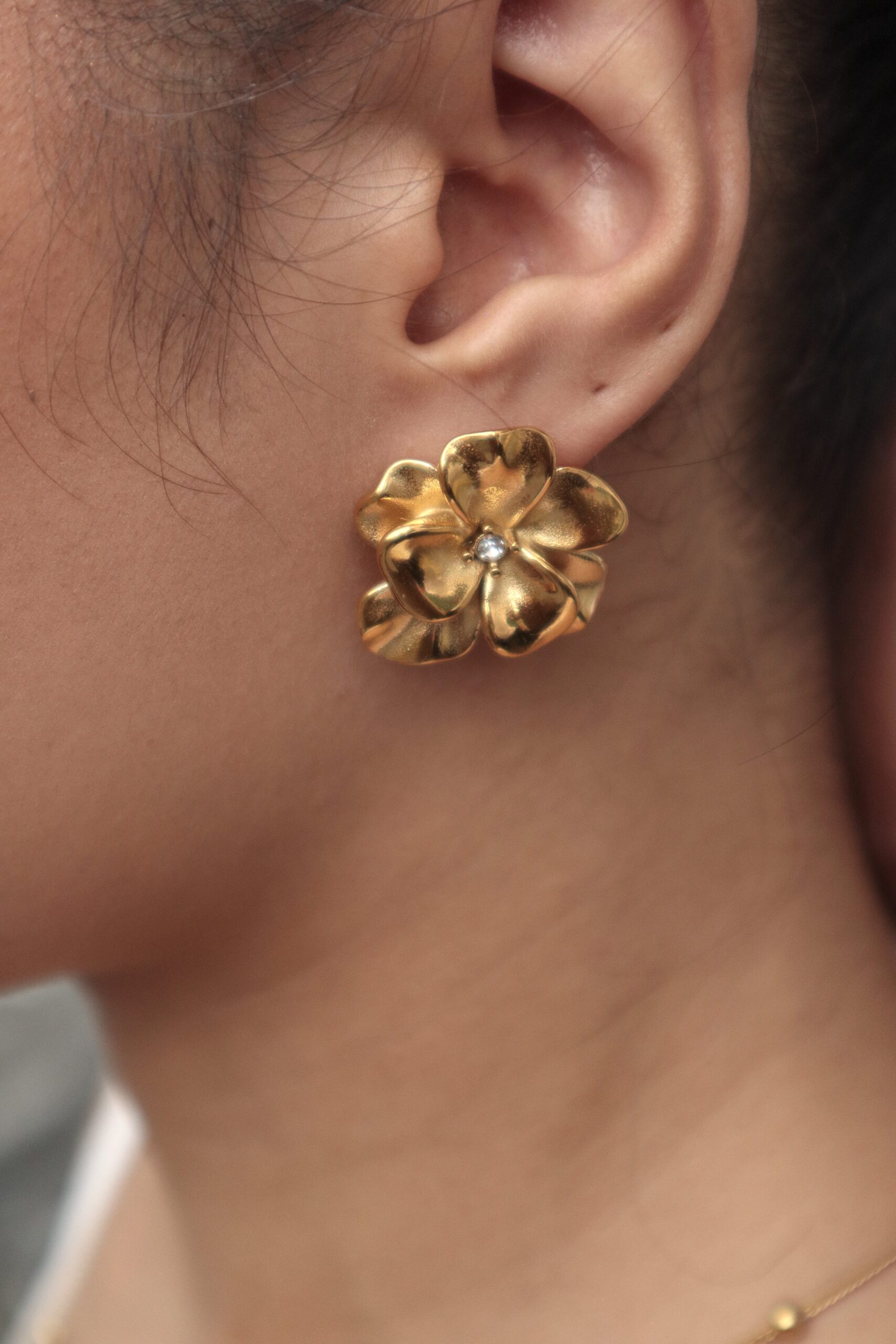 Mhendo Earring - Image 2